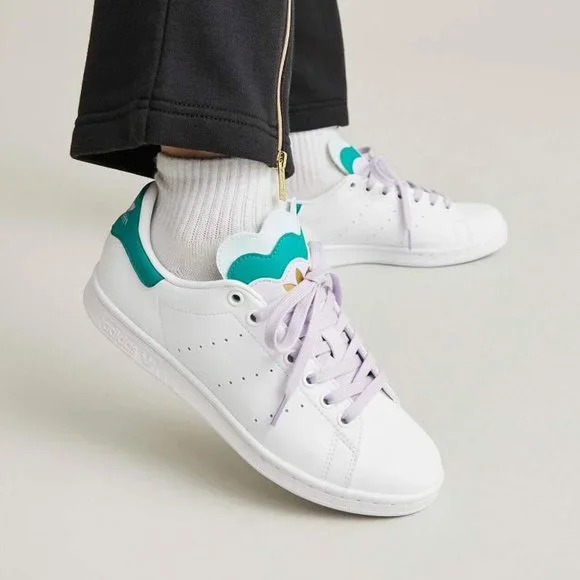 Adidas Stan Smith Women’s White Sneaker Athletic Tennis Shoe #942 - Picture 2 of 11